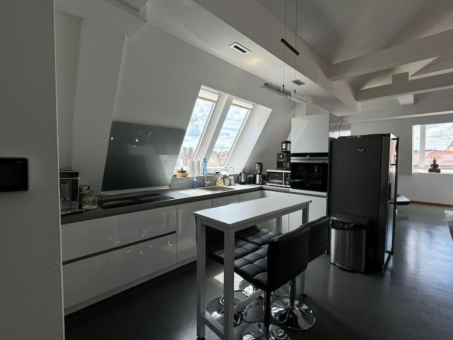 6 Zimmer Maisonette-Penthouse Pool Dachterrasse Luxus Munich Luaran gambar
